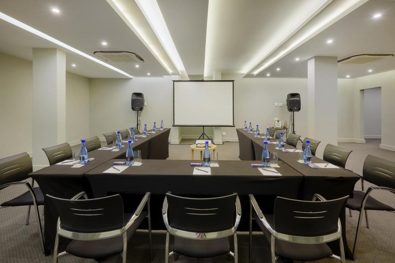 The Regency Apartment Hotel Menlyn Pretoria Ngoại thất bức ảnh